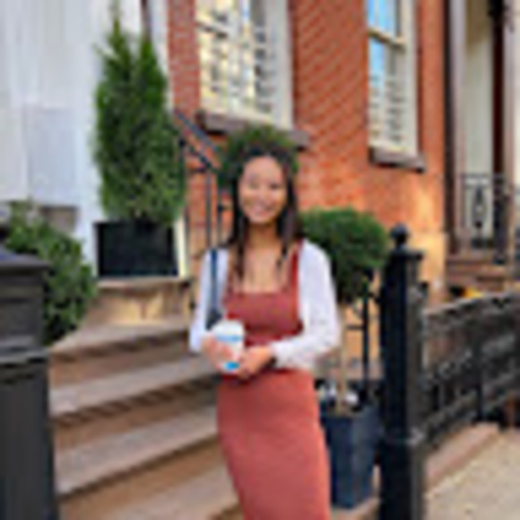 Meet your Posher, Christie - Picture 1 of 1